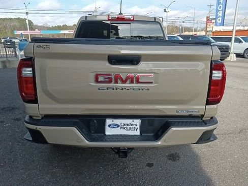 Used 2024 GMC Canyon Elevation w/ Convenience Package image 4