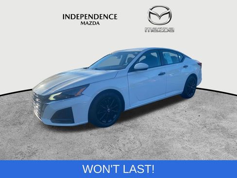 Used 2023 Nissan Altima 2.5 S image 5