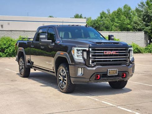 Used 2021 GMC Sierra 2500 AT4 w/ AT4 Premium Plus Package AWD/4WD image 4
