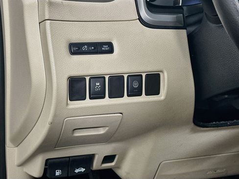 Used 2021 Nissan Murano SV FWD image 17