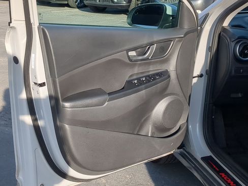 Used 2023 Hyundai Kona SEL w/ Cargo Package image 14