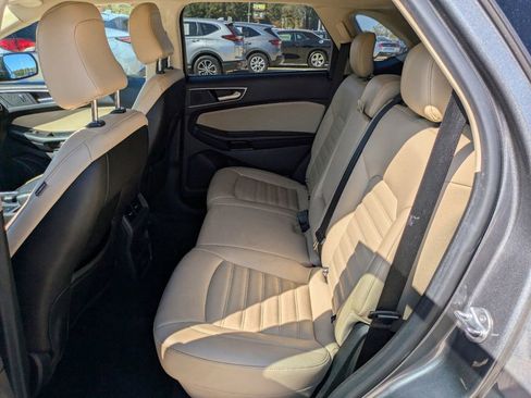 Used 2022 Ford Edge SEL image 10