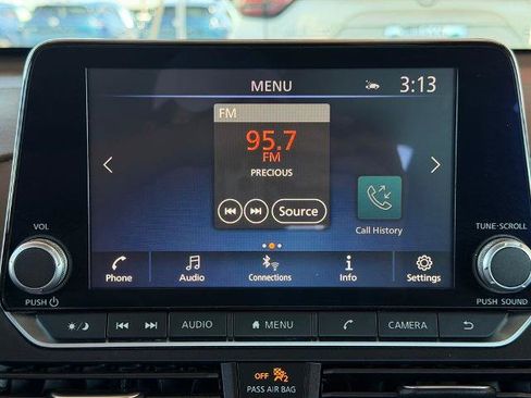 Certified 2025 Nissan Altima 2.5 SV FWD image 28