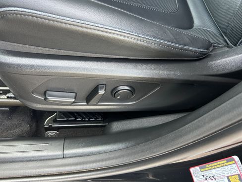 Certified 2023 Hyundai Tucson Limited AWD/4WD image 16