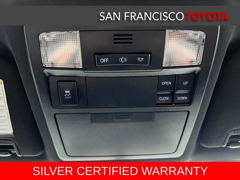 Used 2016 Toyota Tacoma TRD Sport image 28