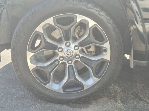 Used 2024 RAM 1500 Limited AWD/4WD image 7