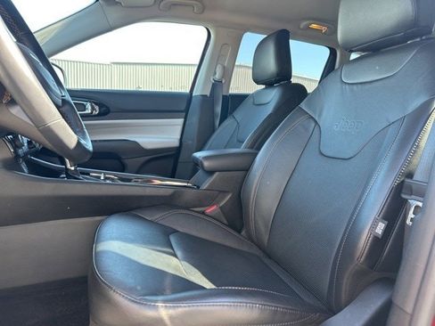 Used 2022 Jeep Compass Limited image 16