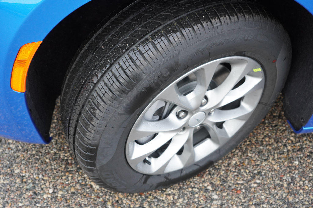 New 2027 Chrysler Pacifica Select AWD/4WD image 9