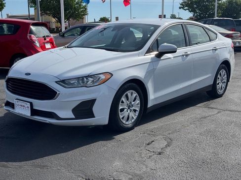 Used 2020 Ford Fusion S FWD image 9