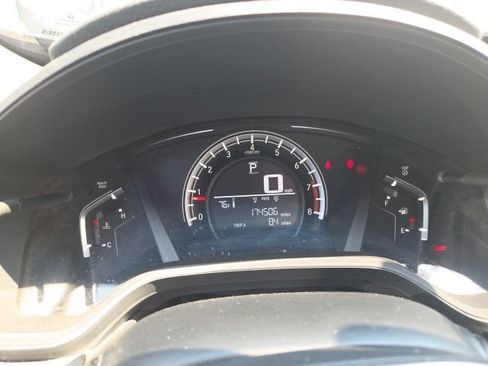 Used 2018 Honda CR-V LX image 7