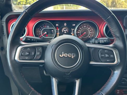 Used 2018 Jeep Wrangler Unlimited Rubicon AWD/4WD image 24