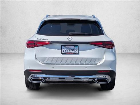 Certified 2026 Mercedes-Benz GLC 300 image 7