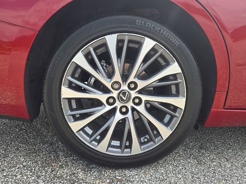 Used 2019 Lexus ES 350 w/ Accessory Package 2 FWD image 28