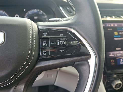Used 2021 Jeep Grand Cherokee L Overland AWD/4WD image 24