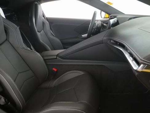 Used 2025 Chevrolet Corvette Stingray Coupe w/ 1LT image 30