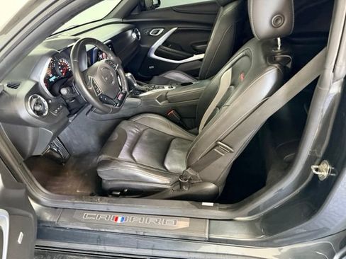 Used 2018 Chevrolet Camaro SS RWD image 16