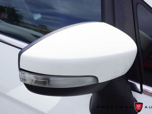 Used 2020 Ford EcoSport Titanium FWD image 14