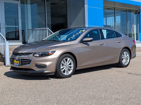 Certified 2018 Chevrolet Malibu LT FWD image 6