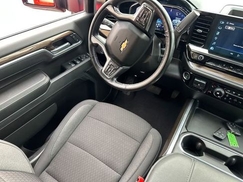 Used 2025 Chevrolet Silverado 2500 LT w/ Safety Package image 22