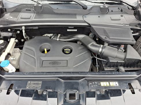 Used 2017 Land Rover Discovery Sport HSE image 29