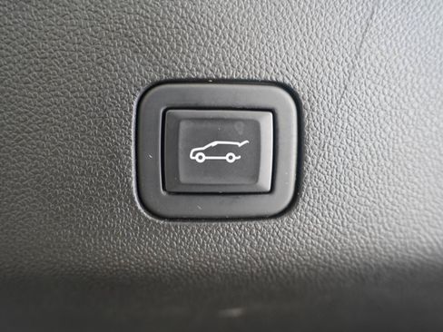 Used 2023 GMC Yukon Denali AWD/4WD image 36