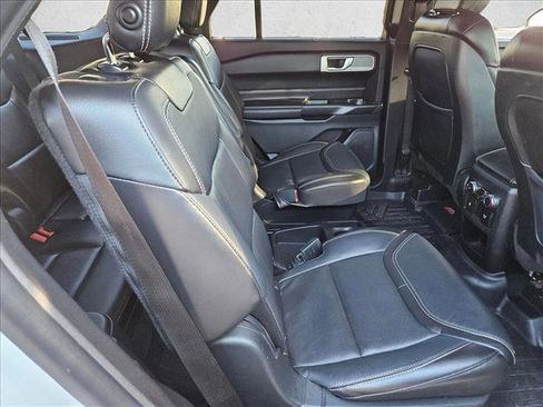 Used 2020 Ford Explorer ST image 21