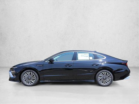 New 2026 Hyundai Sonata Limited FWD image 8