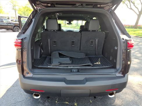 Used 2023 Chevrolet Traverse LT AWD/4WD image 30