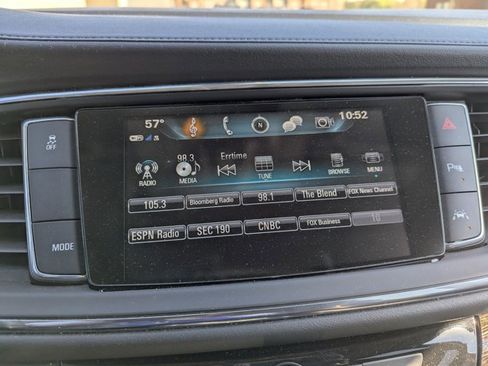 Used 2019 Buick Enclave Avenir w/ Avenir Technology Package image 17