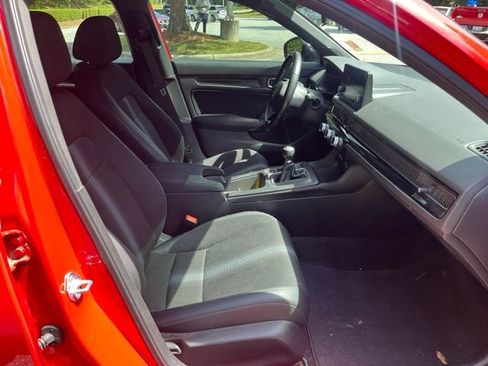 Used 2022 Honda Civic Sport image 11
