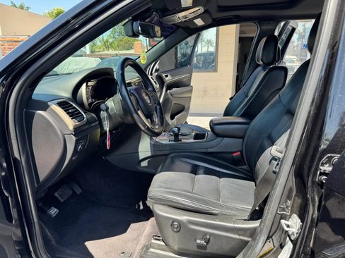 Used 2015 Jeep Grand Cherokee Limited RWD image 9