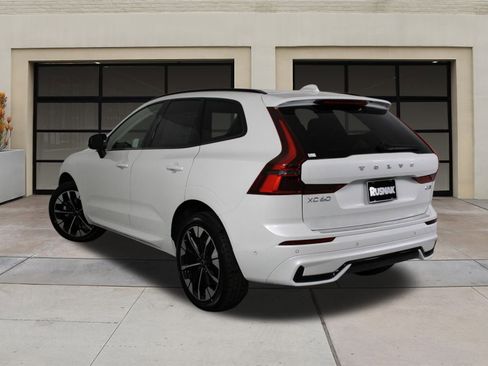 New 2026 Volvo XC60 B5 Plus w/ Climate Package image 3