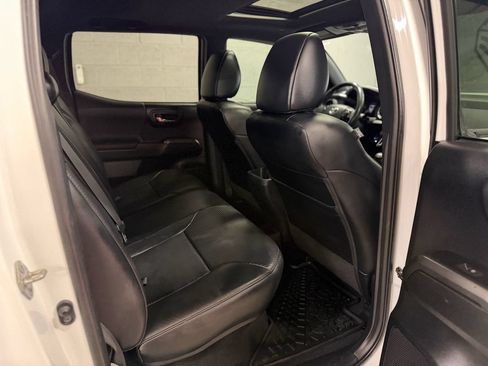 Used 2019 Toyota Tacoma TRD Pro AWD/4WD image 23