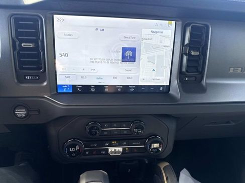 New 2025 Ford Bronco Badlands image 9