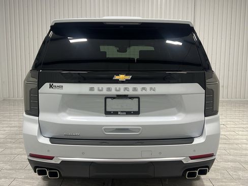 New 2026 Chevrolet Suburban High Country image 4