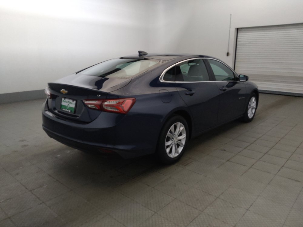 Used 2022 Chevrolet Malibu LT w/ Leather Package FWD image 9