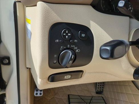 Used 2009 Mercedes-Benz CLK 550 Cabriolet image 13