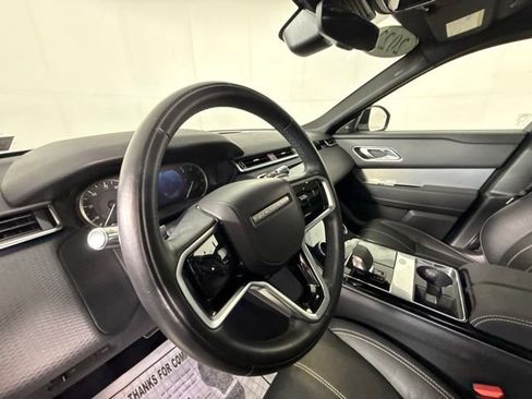 Used 2022 Land Rover Range Rover Velar R-Dynamic S image 6