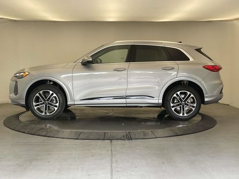 New 2026 Audi Q5 Premium AWD/4WD image 2