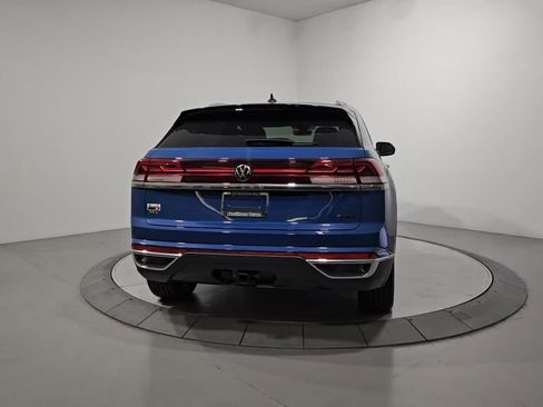 New 2025 Volkswagen Atlas Cross Sport SEL image 4