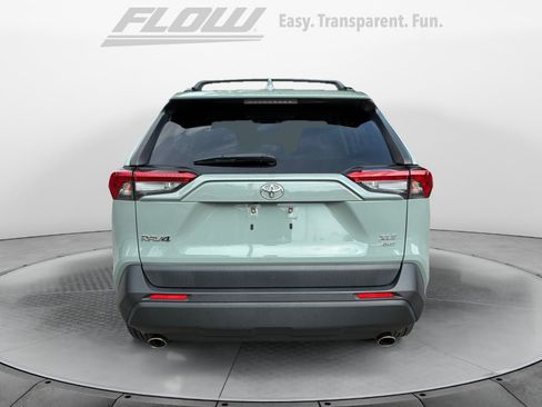 Used 2021 Toyota RAV4 XLE w/ Convenience Package AWD/4WD image 8
