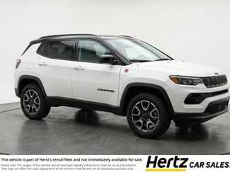 Used 2025 Jeep Compass Trailhawk w/ Trailer Tow Group video 1