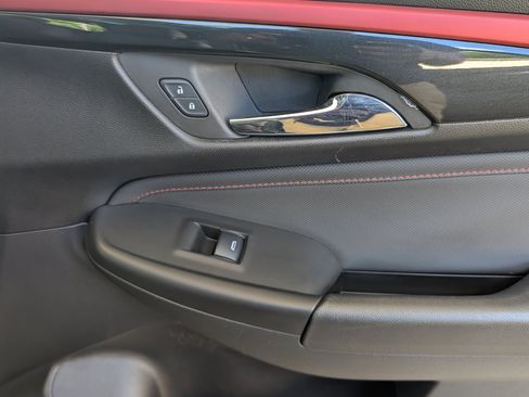 Used 2025 Chevrolet TrailBlazer RS w/ Convenience Package FWD image 23