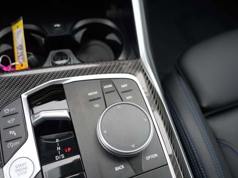 Used 2025 BMW M340i w/ Premium Package image 18