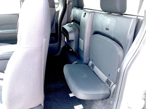 Used 2022 Nissan Frontier S image 19