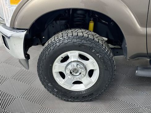 Used 2016 Ford F250 XLT w/ XLT Value Package image 25