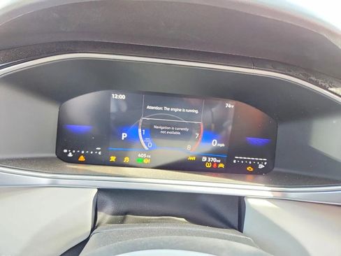 Used 2026 Volkswagen Taos SE FWD image 9