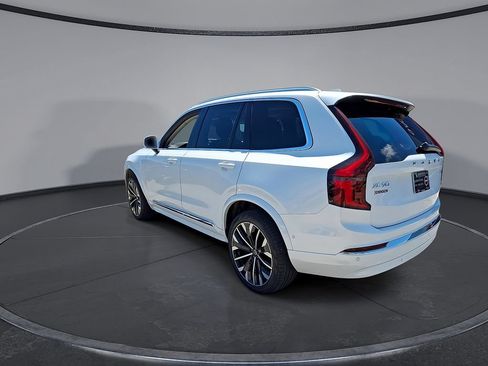 Certified 2025 Volvo XC90 B6 Plus AWD/4WD image 6