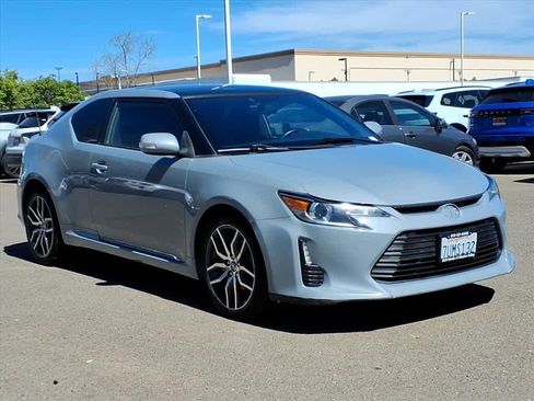 Used 2016 Scion tC image 3