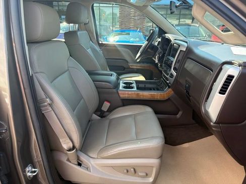 Used 2015 GMC Sierra 1500 SLT w/ SLT Preferred Package AWD/4WD image 18